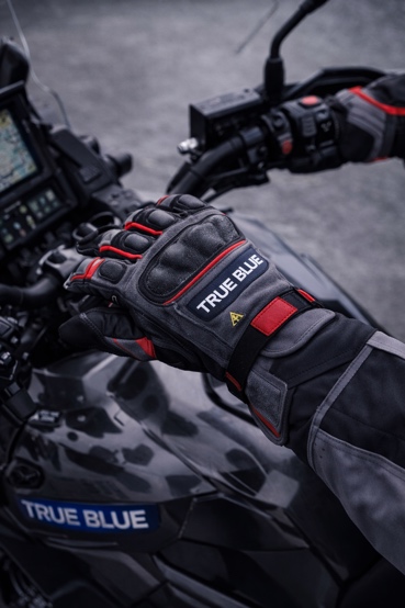 Gloves Detail